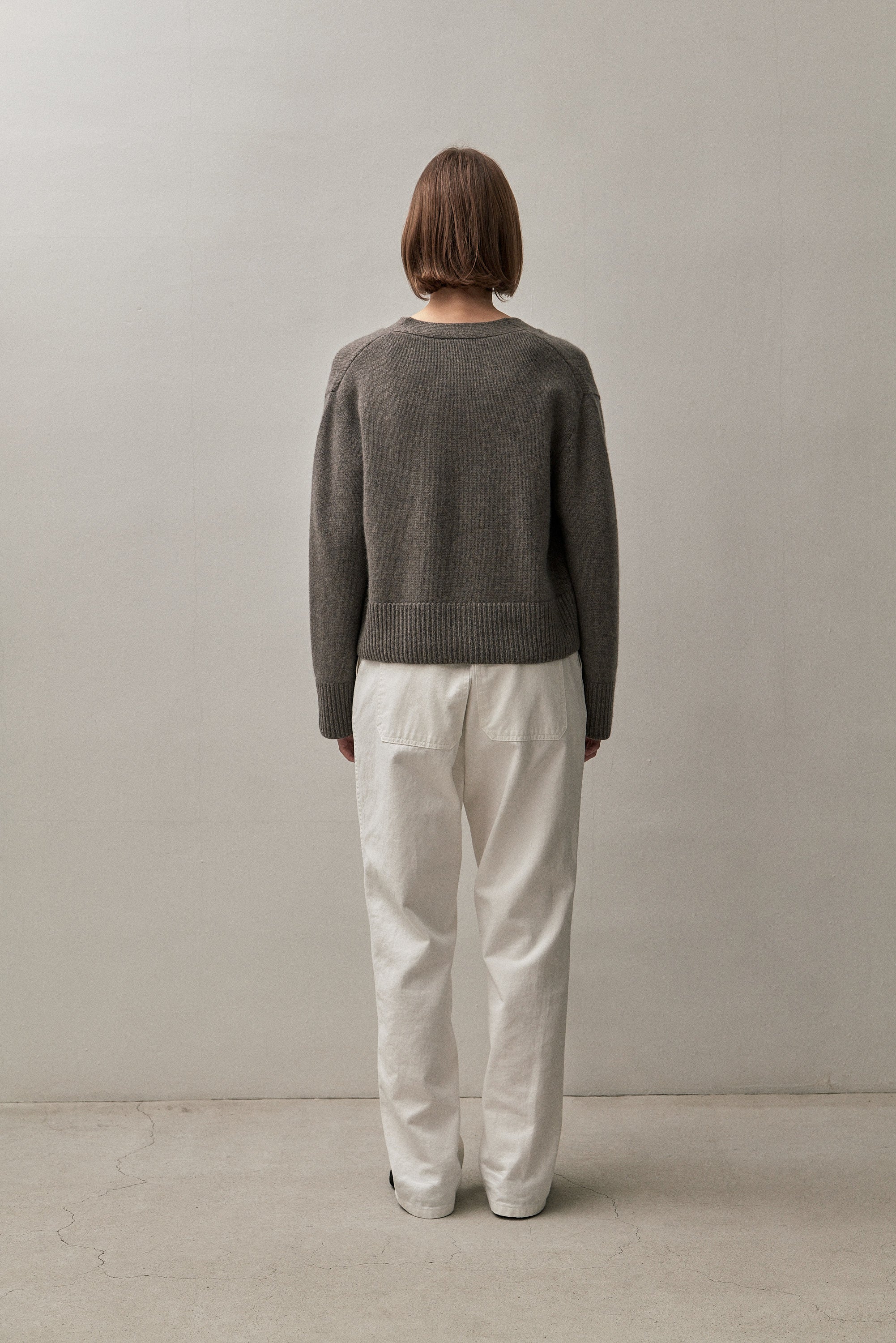 THE CLASSIC CARDIGAN - OTTER – THE CURATED