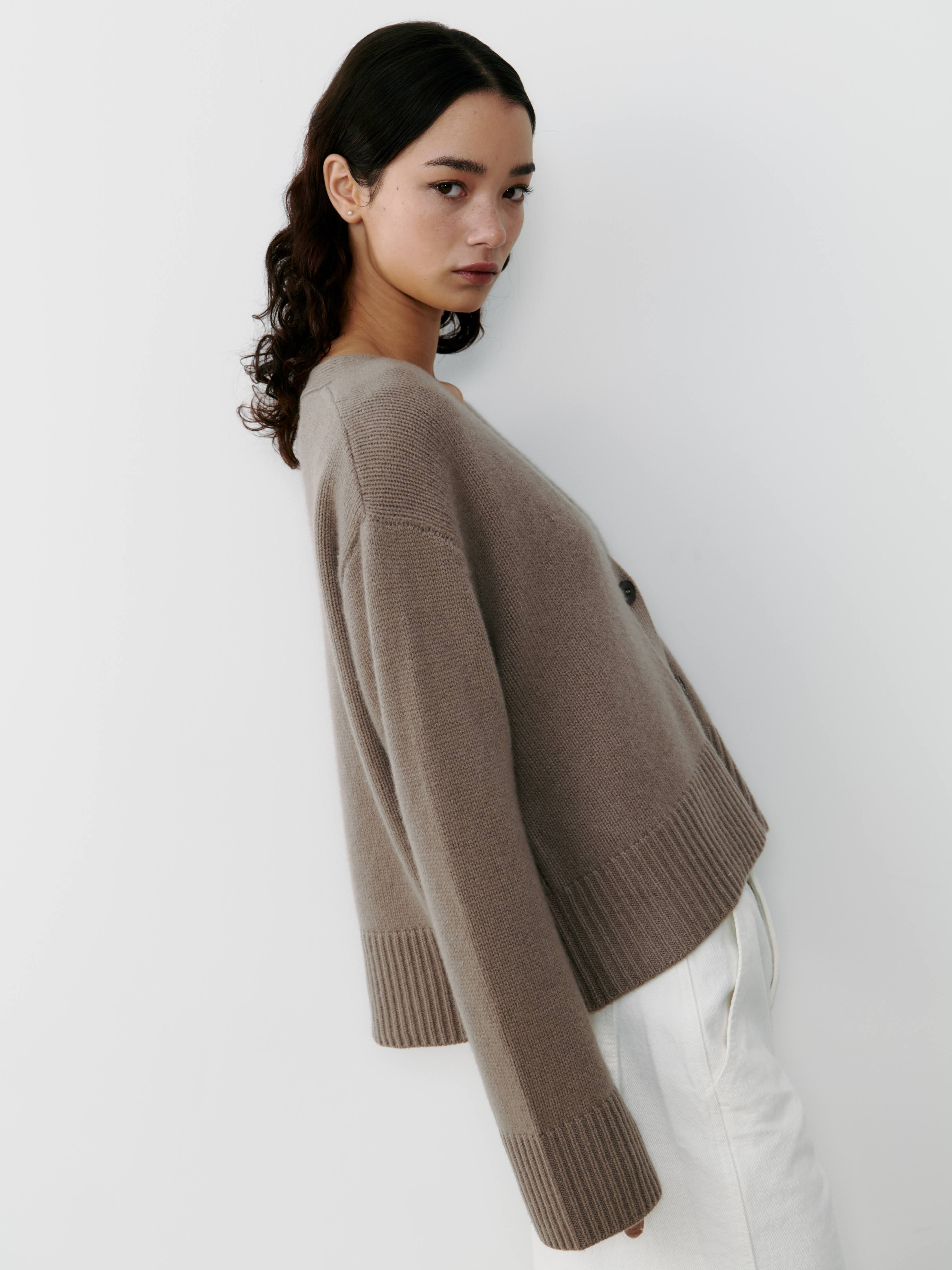 THE CURATED THE CLASSIC CARDIGAN グレー S THE CLASSIC CARDIGAN - OTTER – THE CURATED